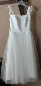 Never Worn Wedding Dress